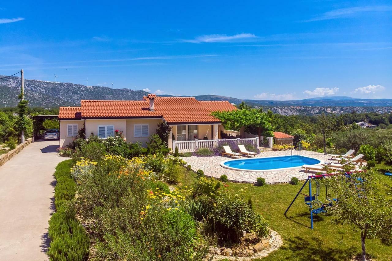 Villa Ana - 3 Bedroom Villa With Private Pool And Unspoiled Natural Environment Kučiće Exterior foto